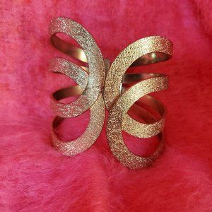 Gold bangle bracelet